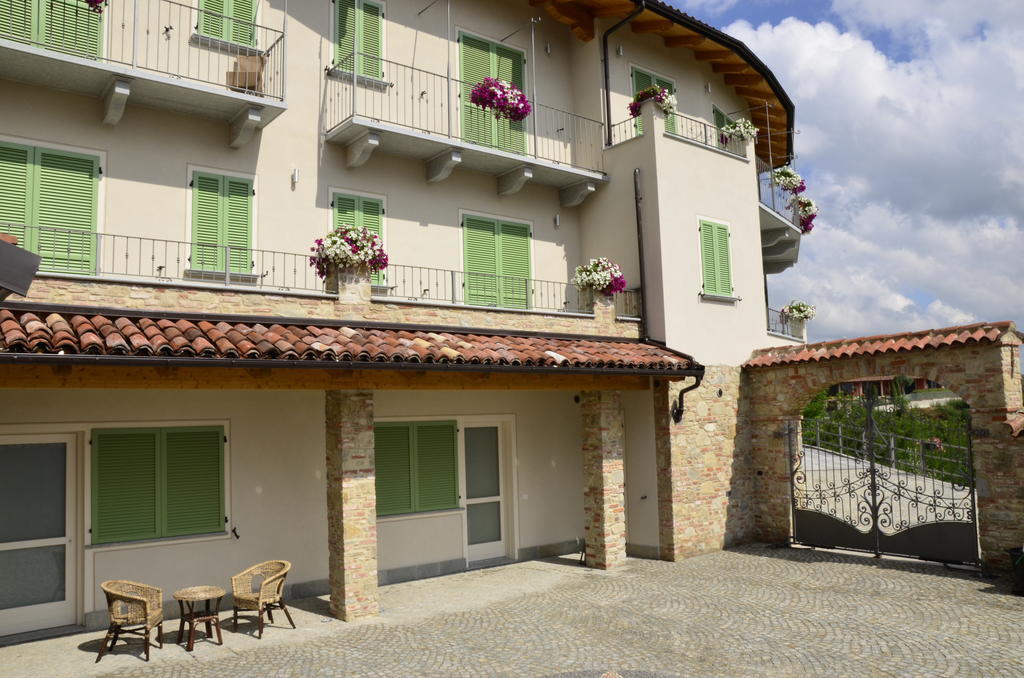 Bed and Breakfast La Rocca Carrù Exteriér fotografie